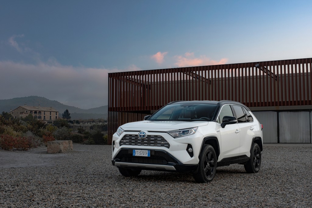 2019 Toyota RAV4 Review | Practical Motoring